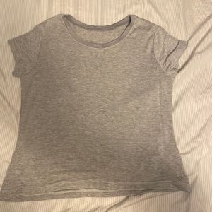 Guess tshirt